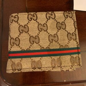 Gucci wallet